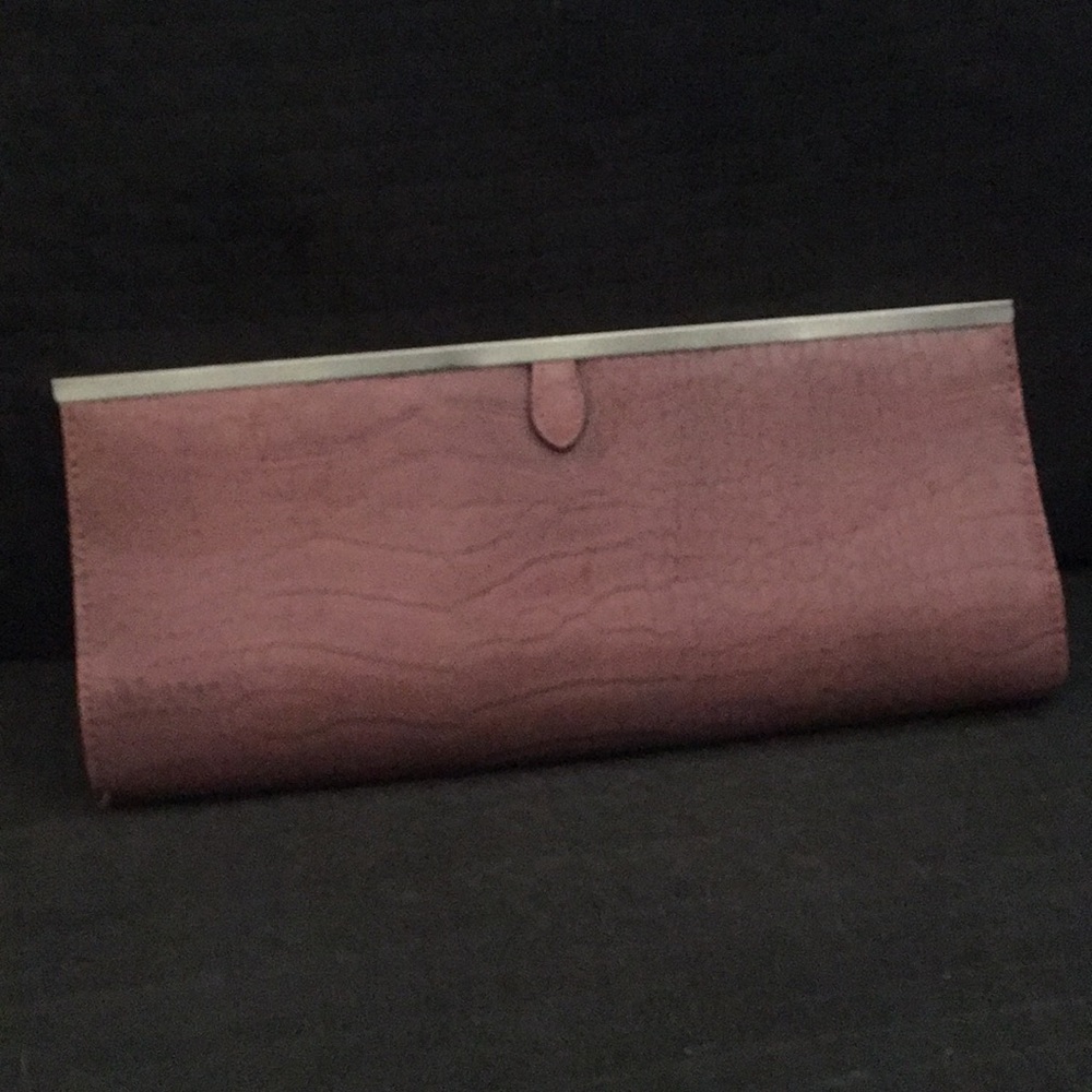 Women’s clutch purse